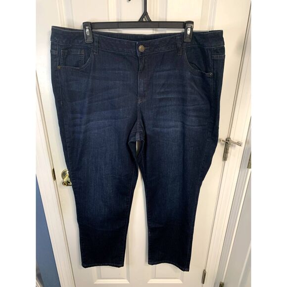 Venezia Denim - Lane Bryant Venezia Mid Rise Straight Jean Size 24 Short - NWT